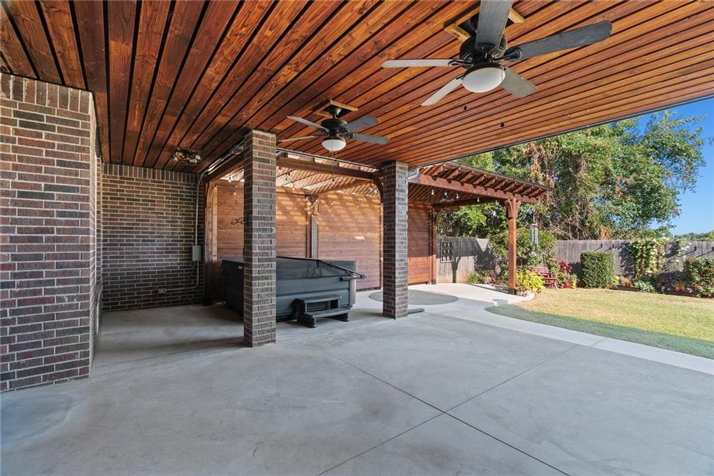 1401 River Birch Drive, Yukon, OK 73099