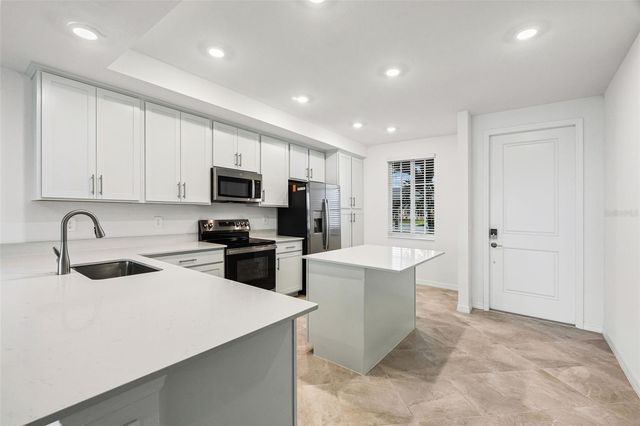 19140 SCALLOP LOOP 105, Lakewood Ranch, FL 34211