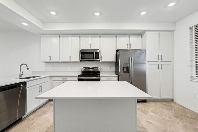 19140 SCALLOP LOOP 105, Lakewood Ranch, FL 34211