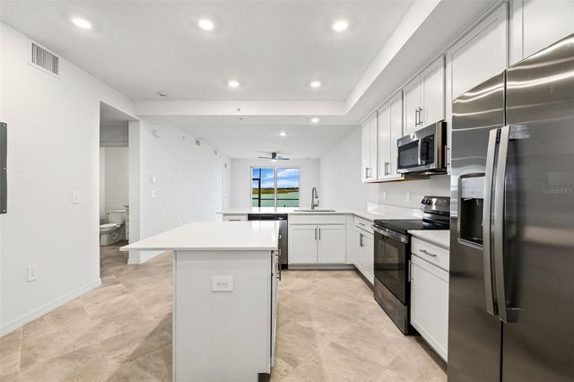 19140 SCALLOP LOOP 105, Lakewood Ranch, FL 34211