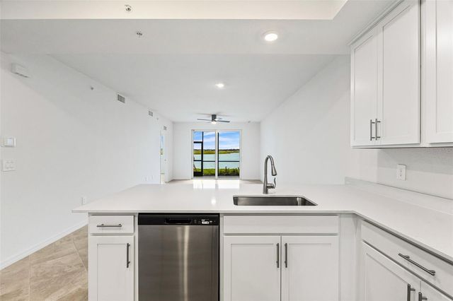 19140 SCALLOP LOOP 105, Lakewood Ranch, FL 34211