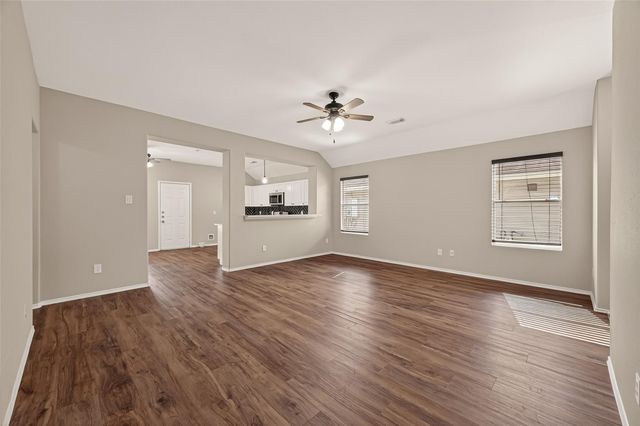 9418 Belleclaire Lane, Houston, TX 77044