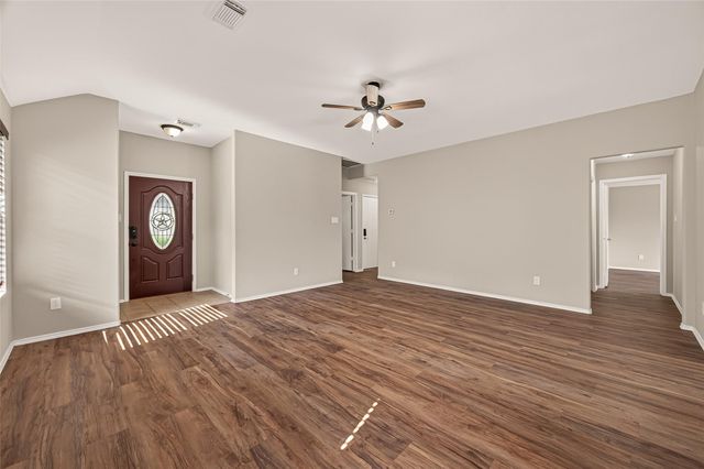 9418 Belleclaire Lane, Houston, TX 77044