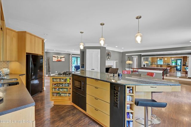 5404 Hempstead Rd, Louisville, KY 40207