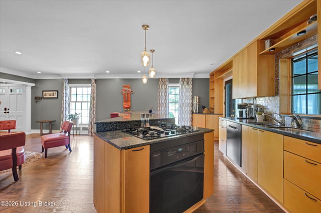 5404 Hempstead Rd, Louisville, KY 40207