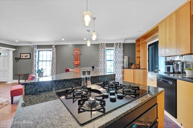 5404 Hempstead Rd, Louisville, KY 40207