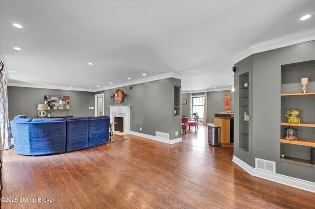 5404 Hempstead Rd, Louisville, KY 40207