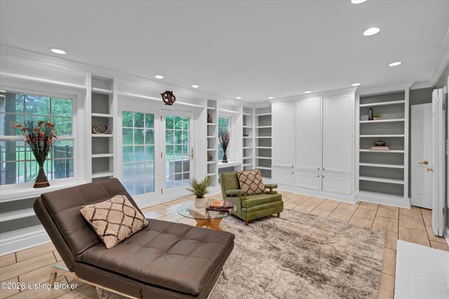5404 Hempstead Rd, Louisville, KY 40207