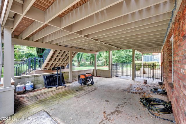 5404 Hempstead Rd, Louisville, KY 40207