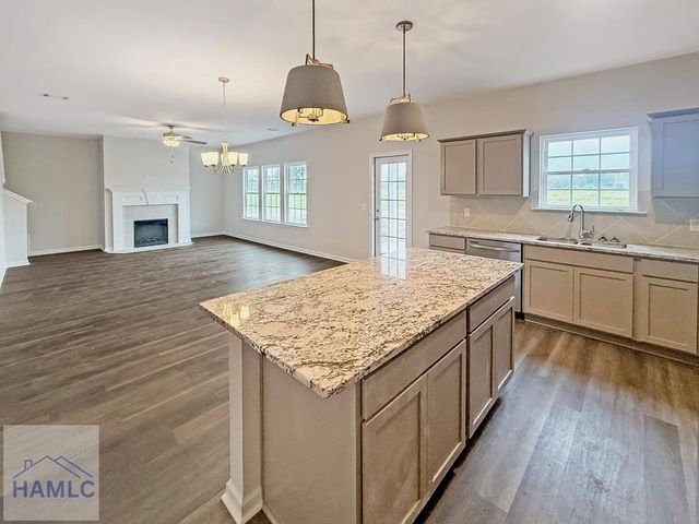 256 Deer Meadow Way, Allenhurst, GA 31301