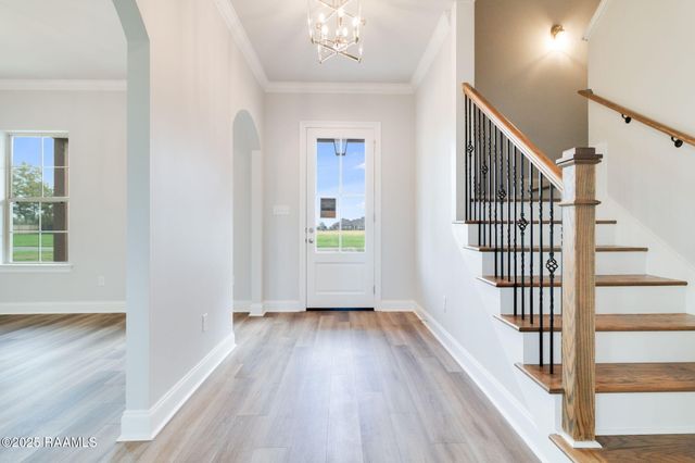 101 Old Sugar Mill Drive, Youngsville, LA 70592