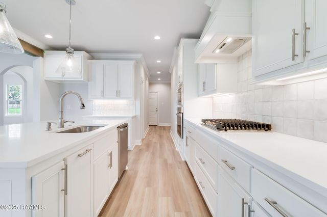 101 Old Sugar Mill Drive, Youngsville, LA 70592