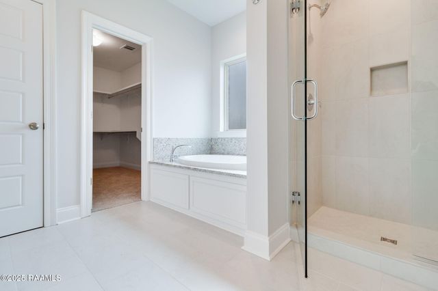 101 Old Sugar Mill Drive, Youngsville, LA 70592