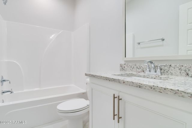 101 Old Sugar Mill Drive, Youngsville, LA 70592