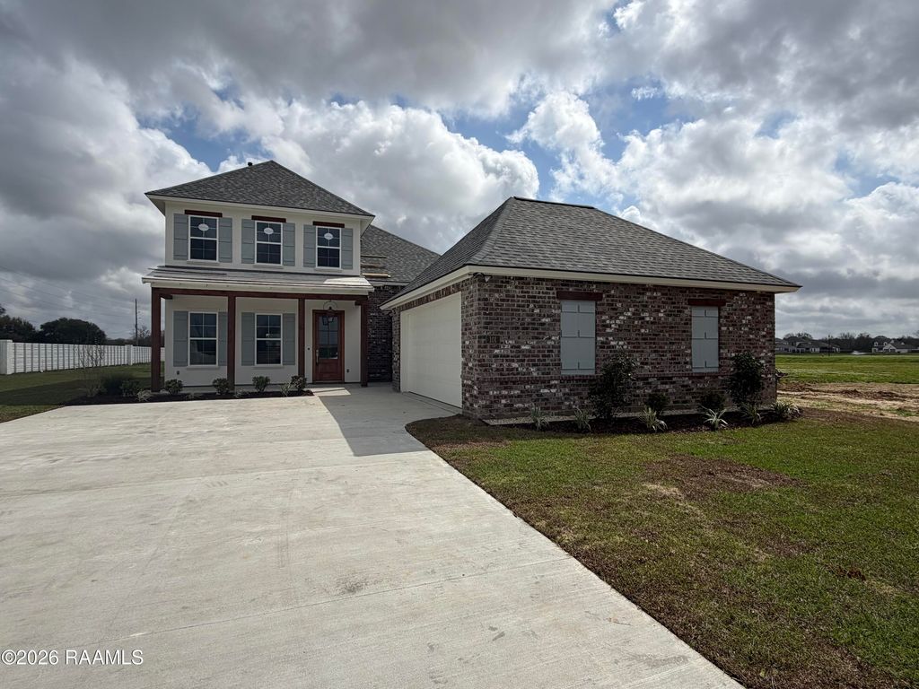 101 Old Sugar Mill Drive, Youngsville, LA 70592