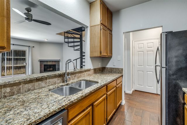 5701 Gaston Avenue 4, Dallas, TX 75214