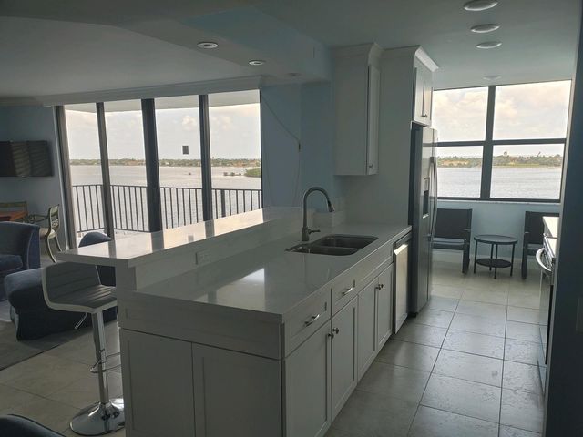 3800 Washington Road 907, West Palm Beach, FL 33405