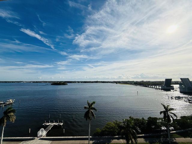 3800 Washington Road 907, West Palm Beach, FL 33405