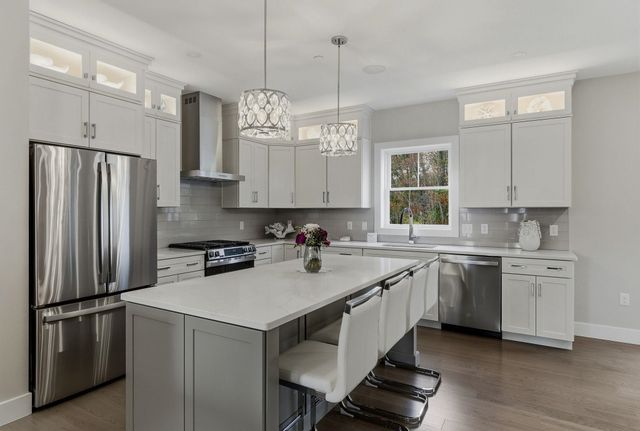 40 Elise Avenue Lot 20, Londonderry, NH 03053