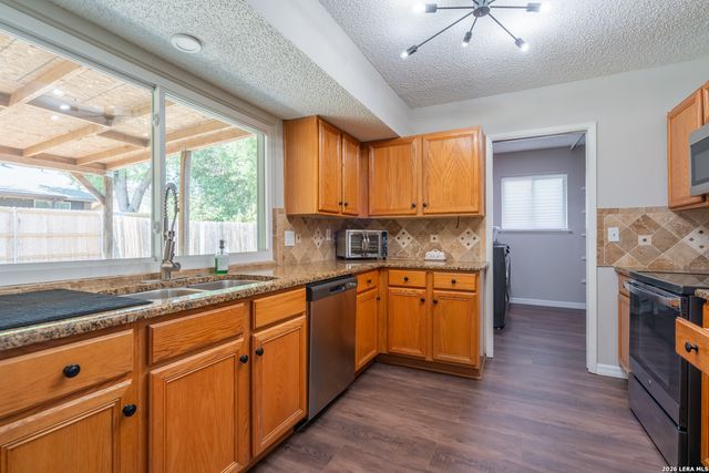 5914 FREEMANS FARM ST, San Antonio, TX 78233