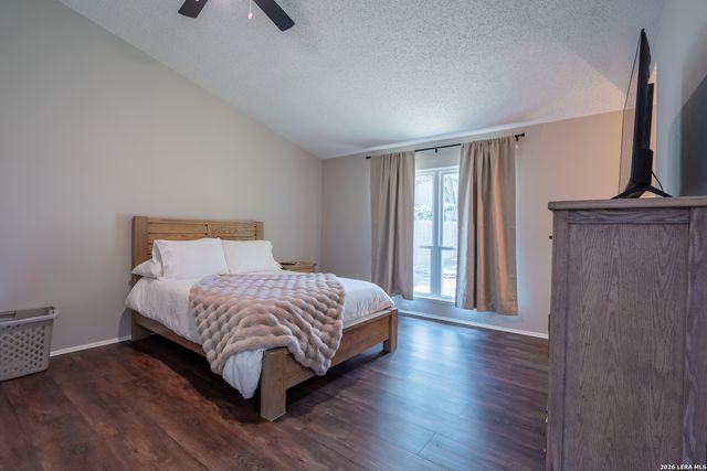 5914 FREEMANS FARM ST, San Antonio, TX 78233