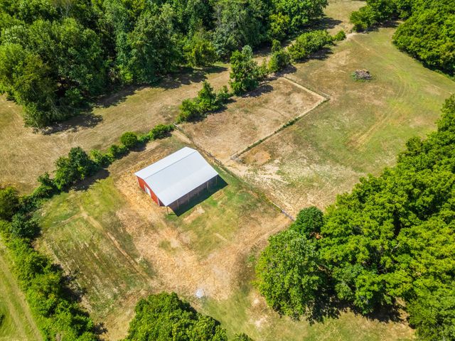 3389 Anderson Rd, Cedar Hill, TN 37032