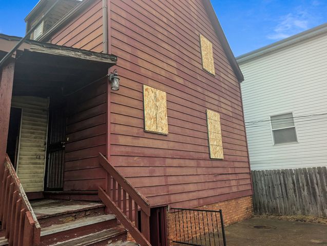 9207 S Ellis Avenue, Chicago, IL 60619