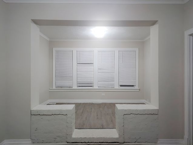 9207 S Ellis Avenue, Chicago, IL 60619