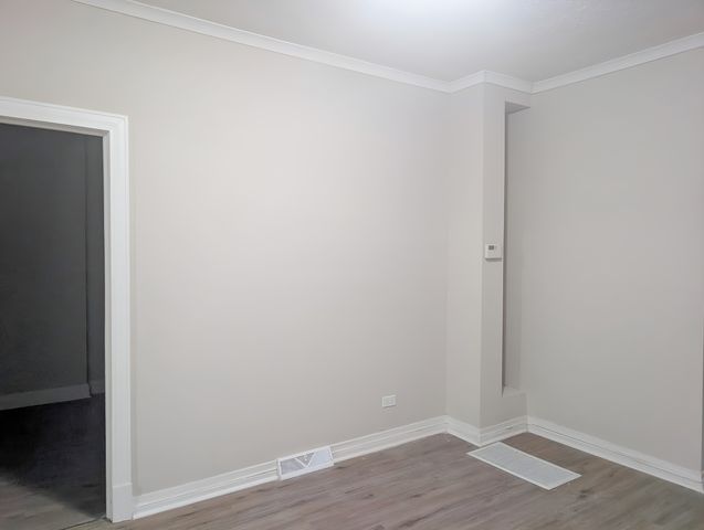 9207 S Ellis Avenue, Chicago, IL 60619