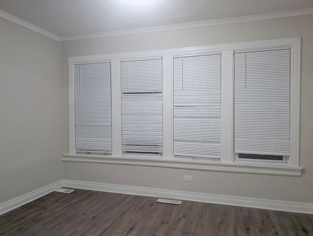 9207 S Ellis Avenue, Chicago, IL 60619