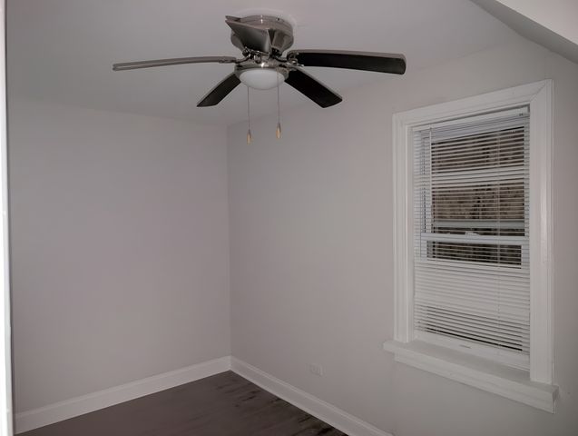 9207 S Ellis Avenue, Chicago, IL 60619