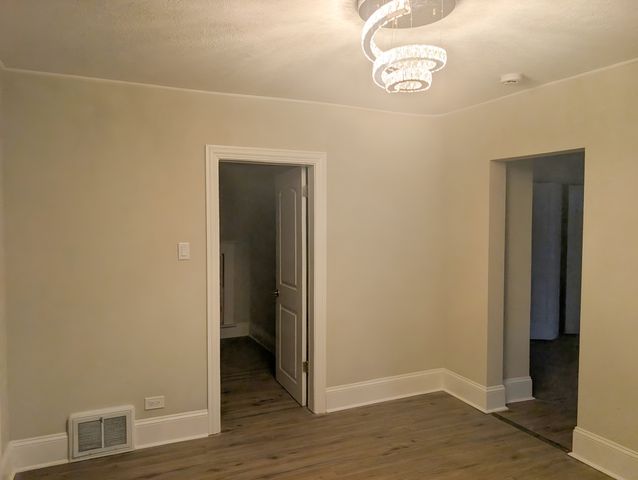 9207 S Ellis Avenue, Chicago, IL 60619