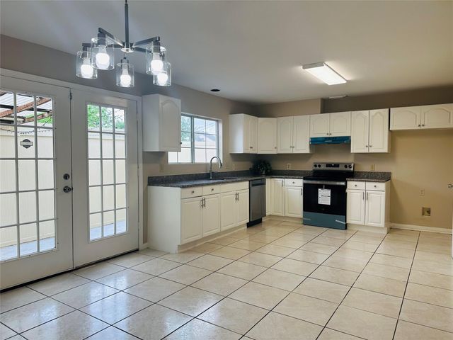 7208 S Dairy Ashford Road, Houston, TX 77072