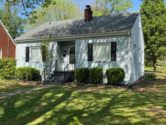 2532 Edinburgh DR, Roanoke, VA 24012