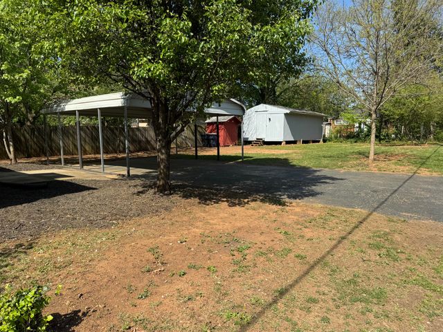2532 Edinburgh DR, Roanoke, VA 24012