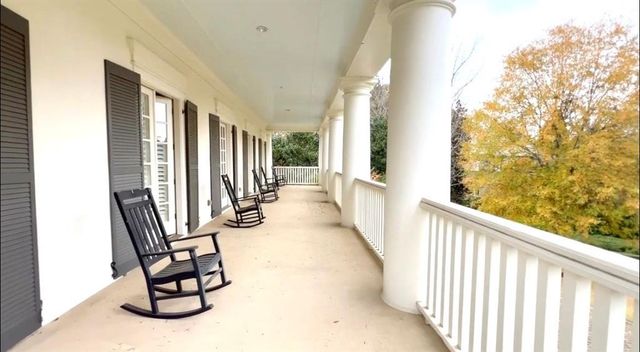 335 Marshy Pointe, Johns Creek, GA 30097