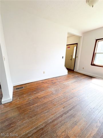 81 S Pleasant Street, Oberlin, OH 44074