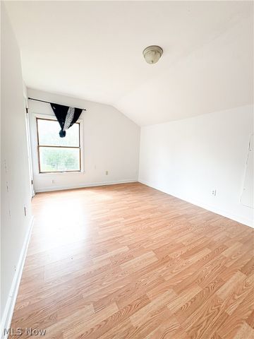 81 S Pleasant Street, Oberlin, OH 44074