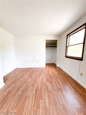 81 S Pleasant Street, Oberlin, OH 44074