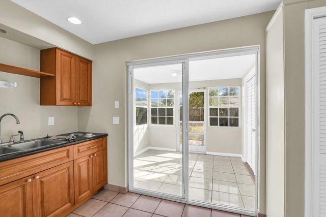 184 SE 27th Way, Boynton Beach, FL 33435