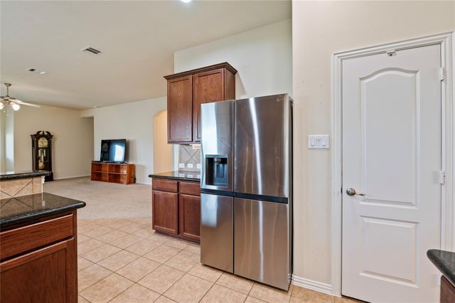 508 Forest Village Circle, La Marque, TX 77568