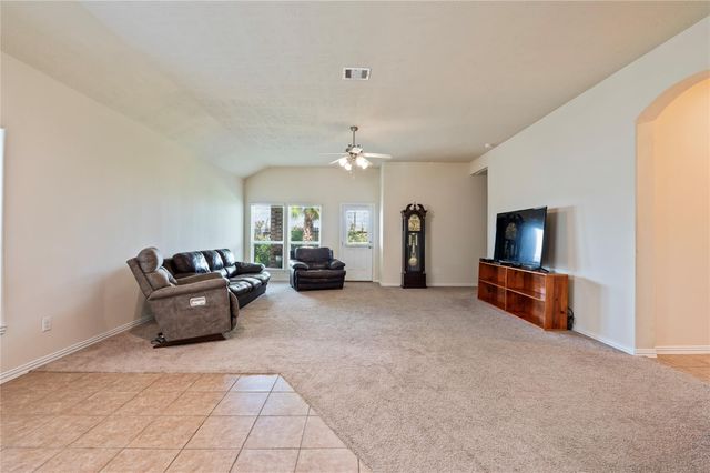 508 Forest Village Circle, La Marque, TX 77568