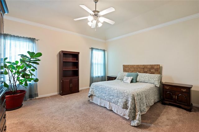 508 Forest Village Circle, La Marque, TX 77568
