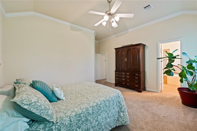 508 Forest Village Circle, La Marque, TX 77568