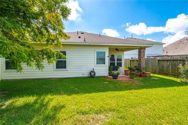 508 Forest Village Circle, La Marque, TX 77568