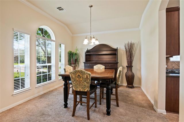 508 Forest Village Circle, La Marque, TX 77568