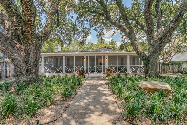 317 ARCADIA PL, Terrell Hills, TX 78209