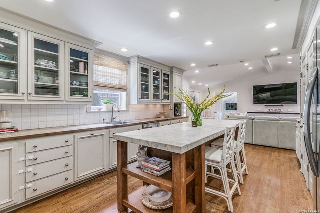 317 ARCADIA PL, Terrell Hills, TX 78209