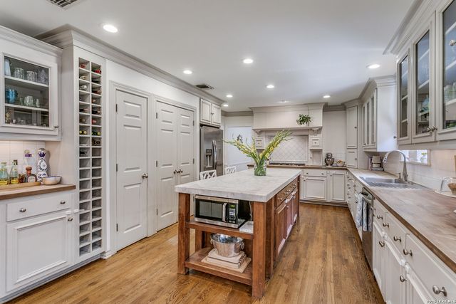317 ARCADIA PL, Terrell Hills, TX 78209