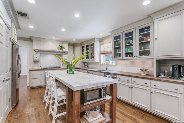 317 ARCADIA PL, Terrell Hills, TX 78209
